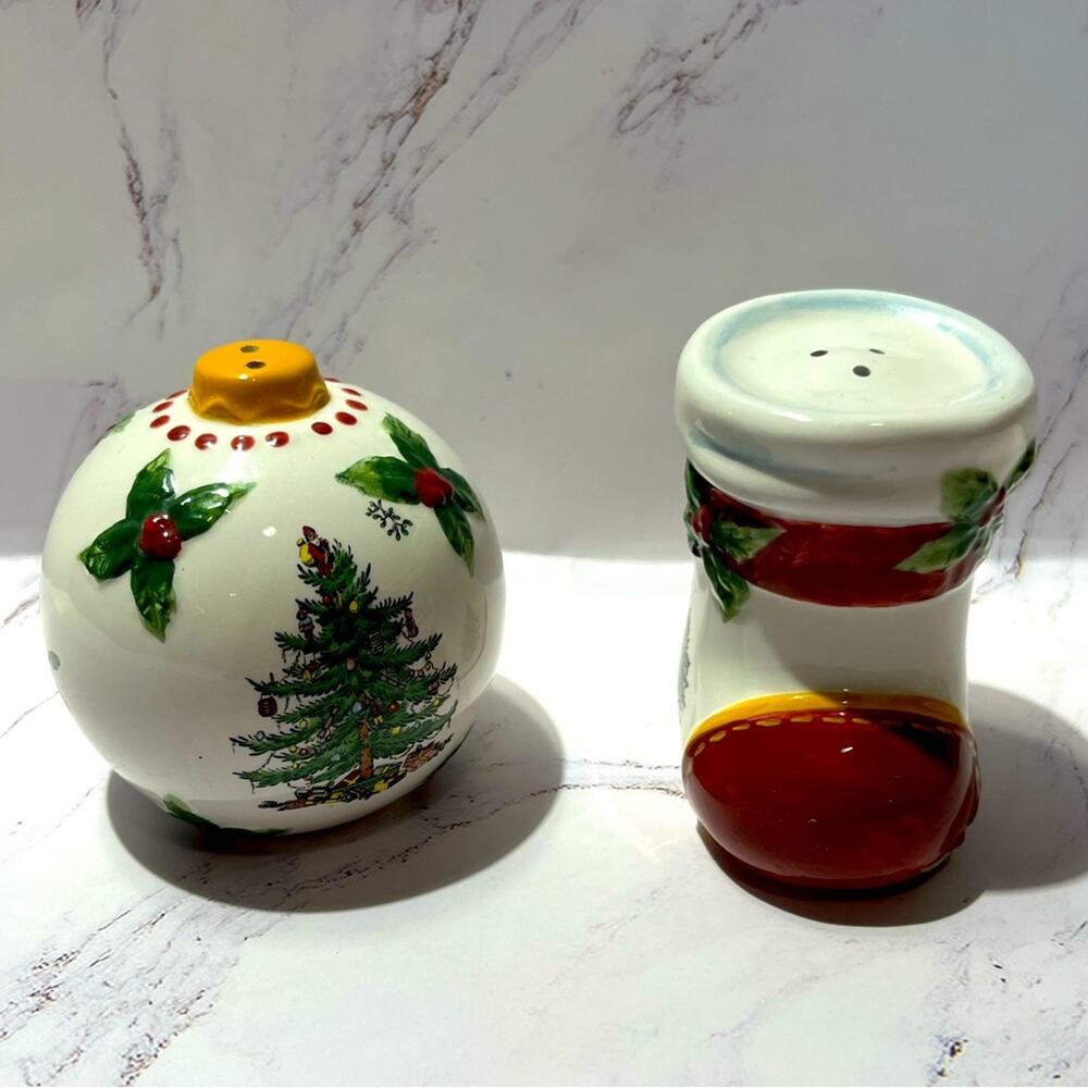 Spode Christmas salt and pepper shakers